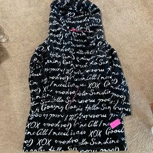 Betsey Johnson Plush Robe Black White Script new